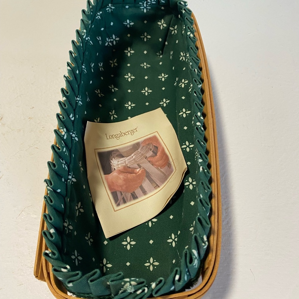 NWT LONGABERGER Green and Brown Bread Basket with Patterned Liner and Handles - Picture 3 of 10